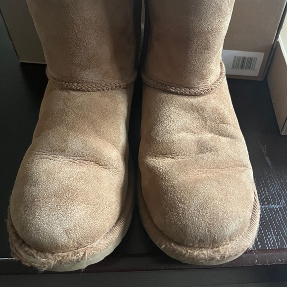 UGG Other - Ugg Kids Classic II boots size 3 (unisex)